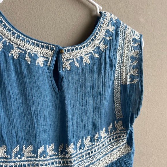 ❌SOLD❌ Aztec Tunic 🍭 - Picture 3 of 5